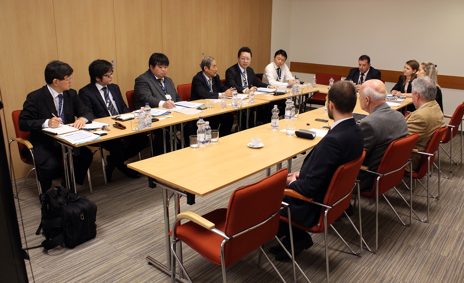 Japán delegáció